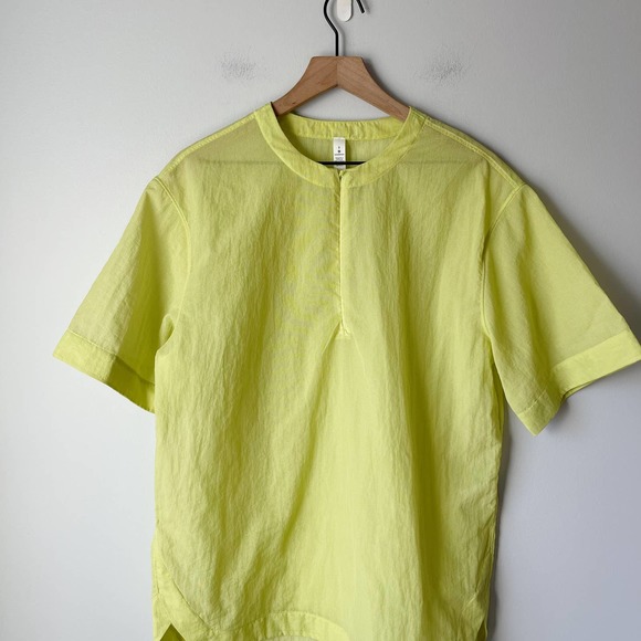 Lululemon Women's Clear Intentions Yellow Green Top Size 6 - Picture 3 of 6